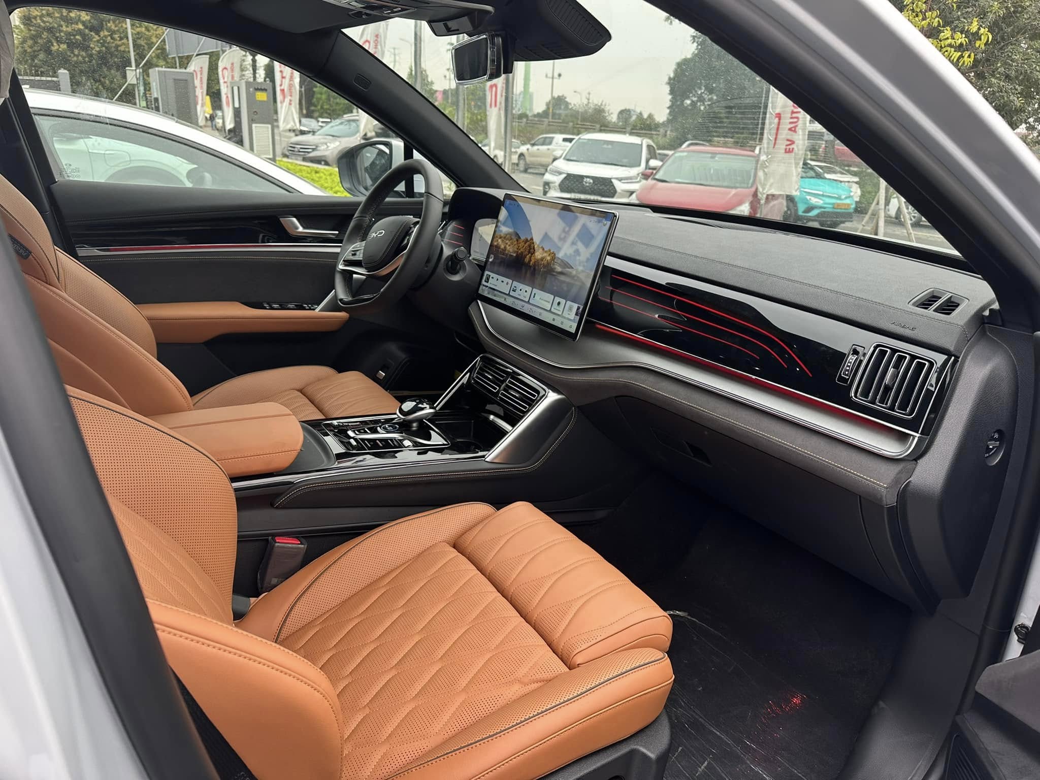 Nội thất BYD Sealion 6